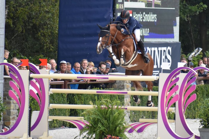 Hengst van de maand mei: Emerald van ’t Ruytershof (Diamant de Semilly X Carthago)